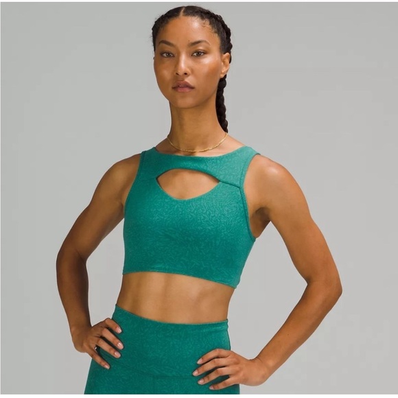 Lululemon Everlux Cut Out Bra - Picture 1 of 3